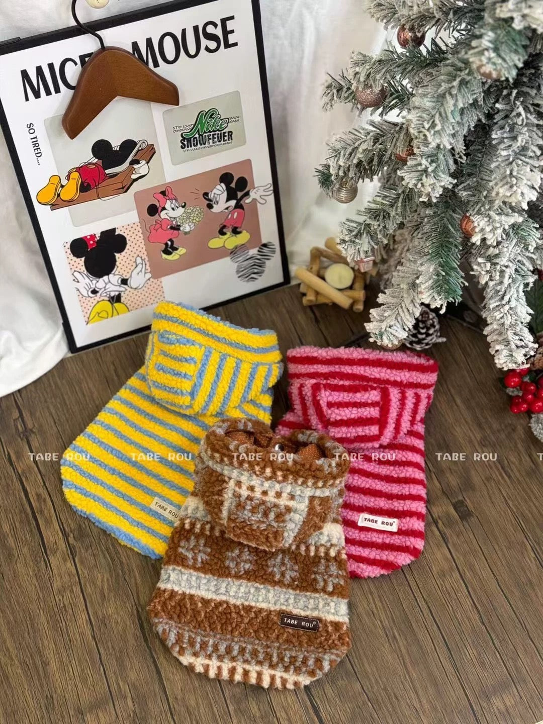 Striped Christmas Hoodie 條紋毛帽斗篷